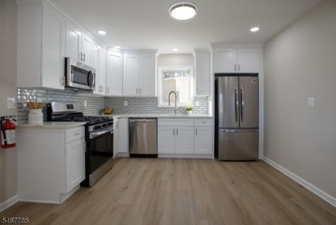 431 Sidorske Avenue Manville NJ 08835
