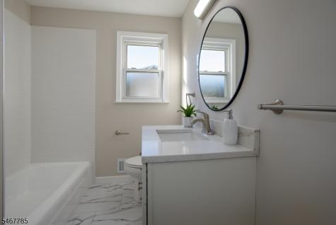 431 Sidorske Avenue Manville NJ 08835