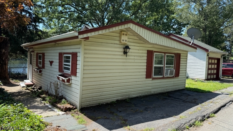 52 Horseshoe Drive Jefferson NJ 07438