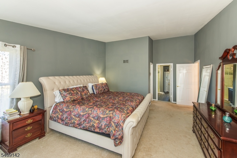 22 Lauren Lane Vernon NJ 07461