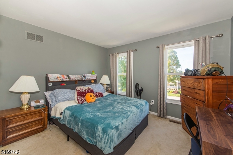 22 Lauren Lane Vernon NJ 07461