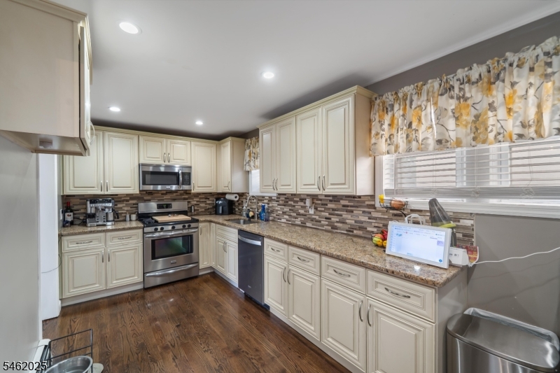 555 E Maple Avenue Woodbridge NJ 07095