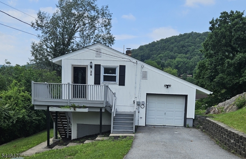 25 Ivy Place Vernon NJ 07418