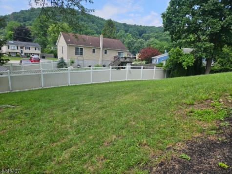 25 Ivy Place Vernon NJ 07418