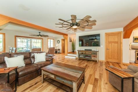 393 Lakeview Avenue Ringwood NJ 07456