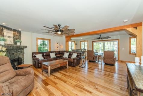 393 Lakeview Avenue Ringwood NJ 07456