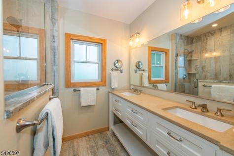 393 Lakeview Avenue Ringwood NJ 07456