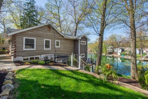 393 Lakeview Avenue Ringwood NJ 07456