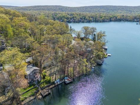 393 Lakeview Avenue Ringwood NJ 07456