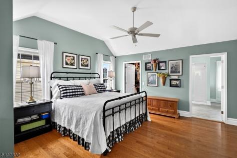 6 Bluebird Way Raritan NJ 08869
