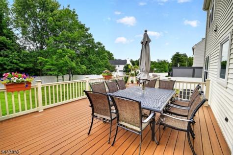 6 Bluebird Way Raritan NJ 08869