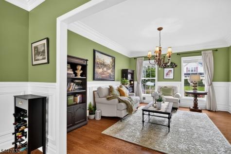 6 Bluebird Way Raritan NJ 08869