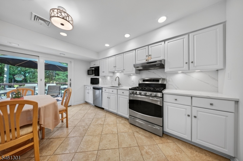 3 Debby Lane Warren NJ 07059