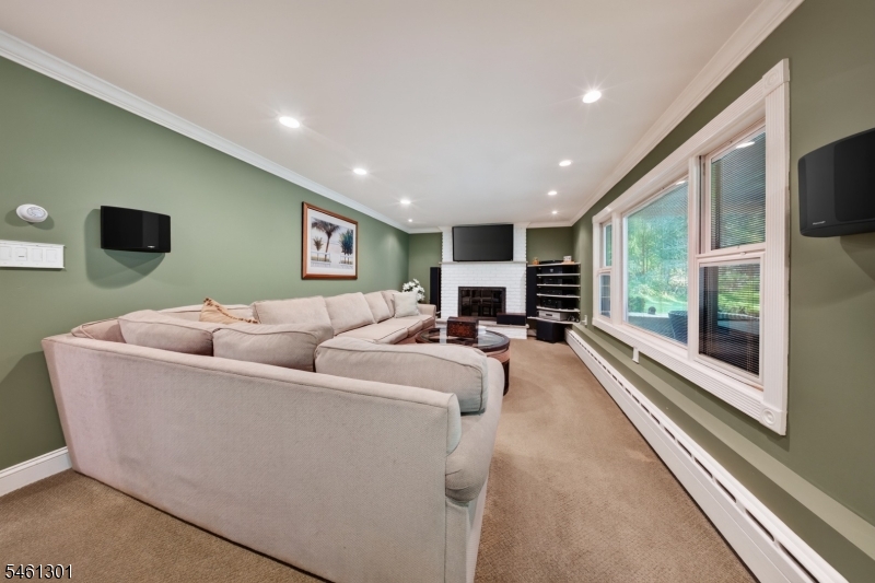 3 Debby Lane Warren NJ 07059