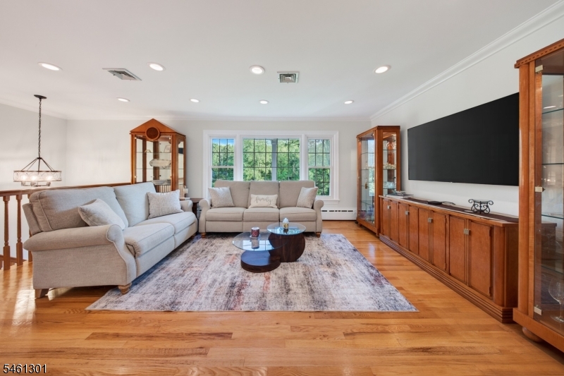 3 Debby Lane Warren NJ 07059