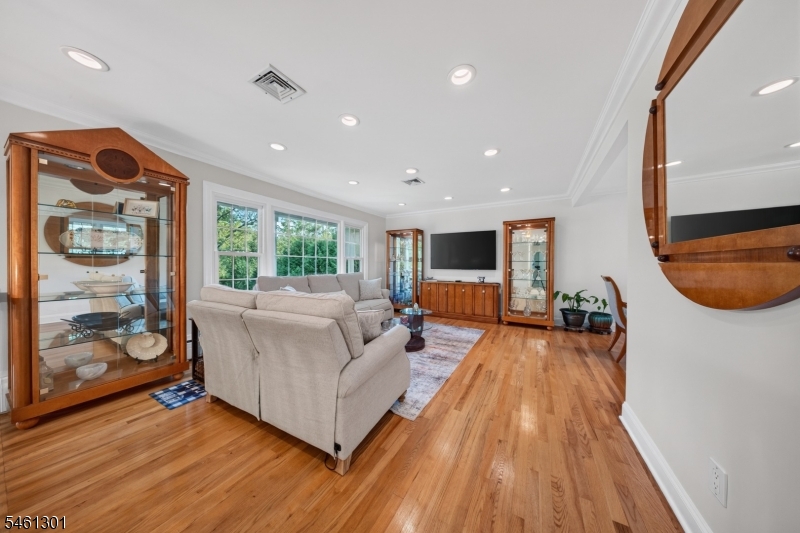 3 Debby Lane Warren NJ 07059