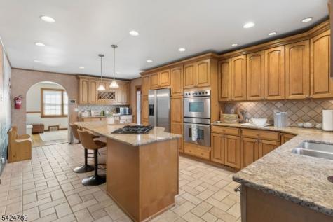 9 Laurel Avenue Franklin NJ 08528