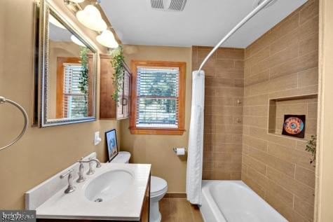 9 Laurel Avenue Franklin NJ 08528