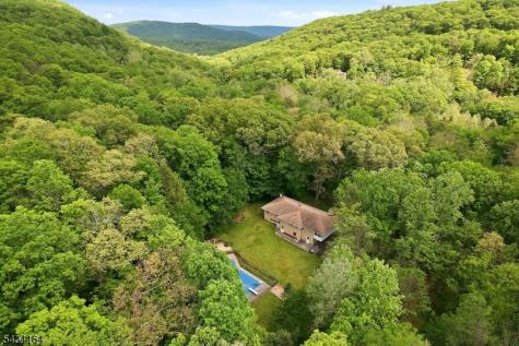 794 Westbrook Road West Milford NJ 07480
