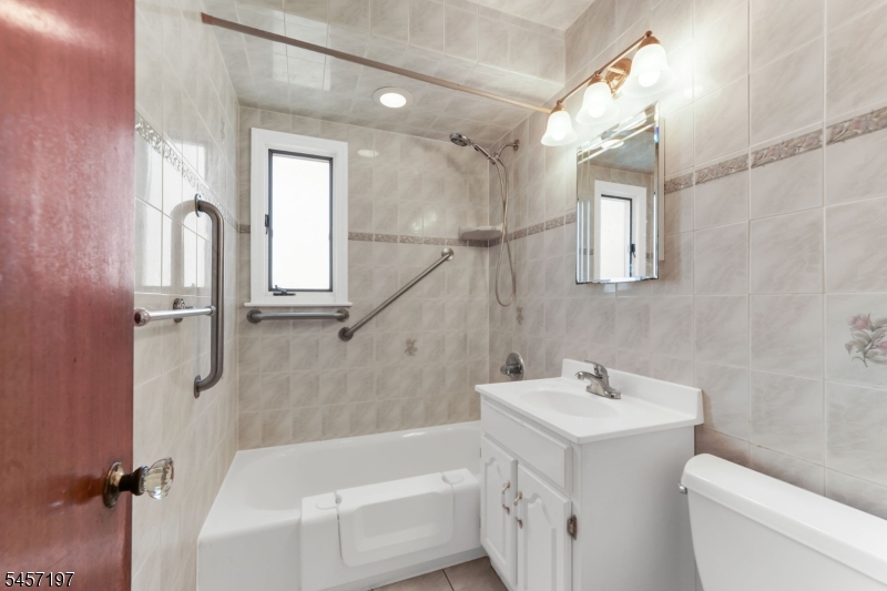 2747 Meister Avenue Union NJ 07083