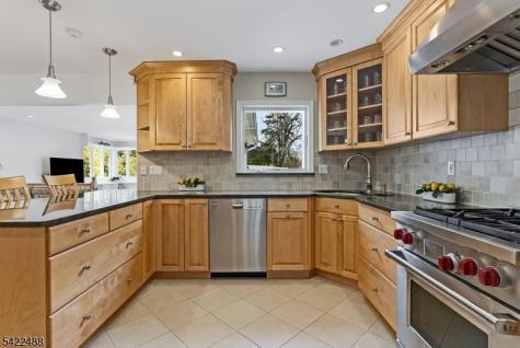 360 Upland Road Mountainside NJ 07092