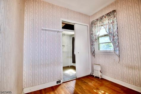 84 N 12th Street Hawthorne NJ 07506