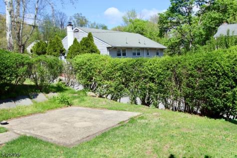84 N 12th Street Hawthorne NJ 07506