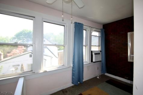 84 N 12th Street Hawthorne NJ 07506