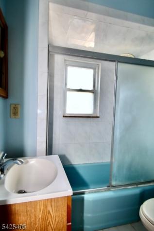 84 N 12th Street Hawthorne NJ 07506