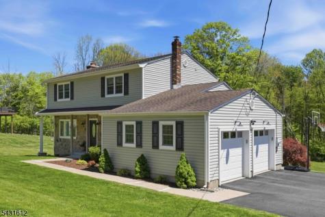 207 Mooney Road Roxbury NJ 07836