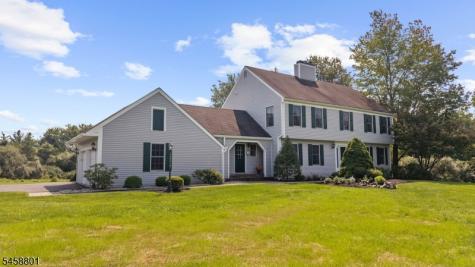 90 Brookville Hollow Road Delaware NJ 08559