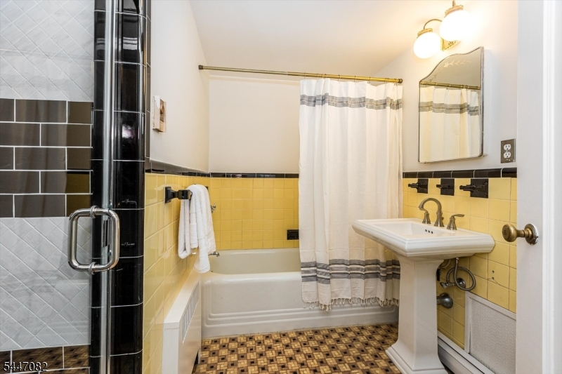 157 Laurel Avenue Livingston NJ 07039