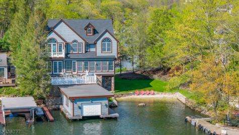 10 Oakdale Avenue Hopatcong NJ 07821