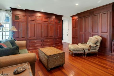 10 Oakdale Avenue Hopatcong NJ 07821