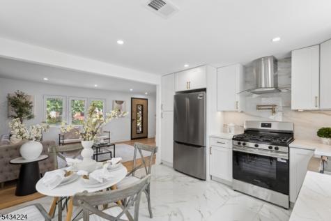 1314 Sunnyside Place Plainfield NJ 07060