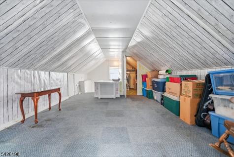 27 Reservoir Place Belleville NJ 07109