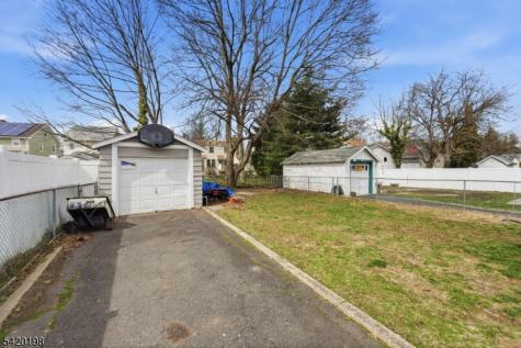 27 Reservoir Place Belleville NJ 07109