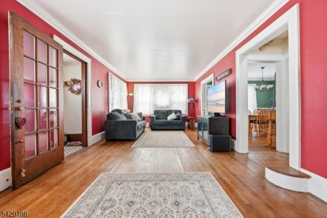 27 Reservoir Place Belleville NJ 07109