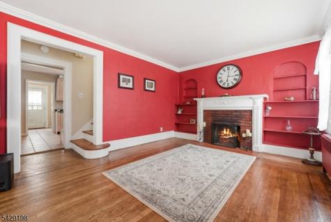 27 Reservoir Place Belleville NJ 07109