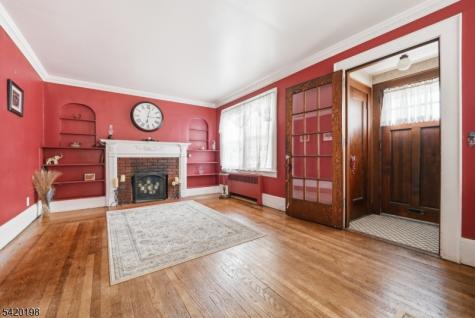 27 Reservoir Place Belleville NJ 07109