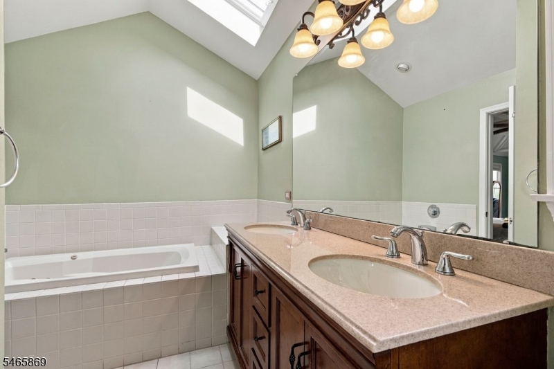 213 Arbor Drive Greenwich NJ 08886