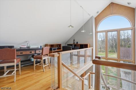 3 Hillbrook Lane Holland NJ 08848
