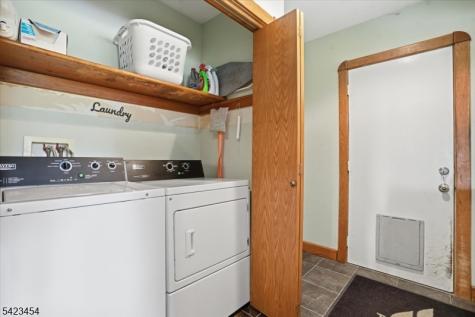 3 Hillbrook Lane Holland NJ 08848