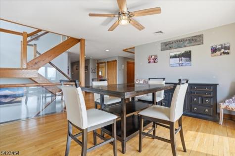 3 Hillbrook Lane Holland NJ 08848