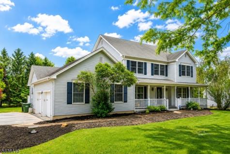 13 Briarwood Road Washington NJ 07853