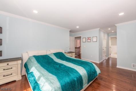 13 Briarwood Road Washington NJ 07853