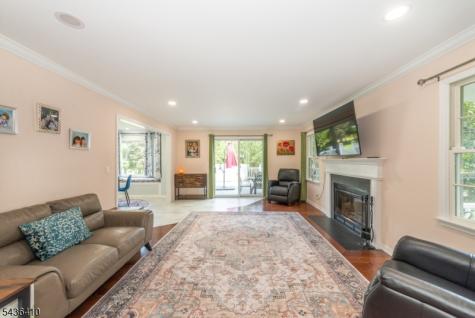 13 Briarwood Road Washington NJ 07853