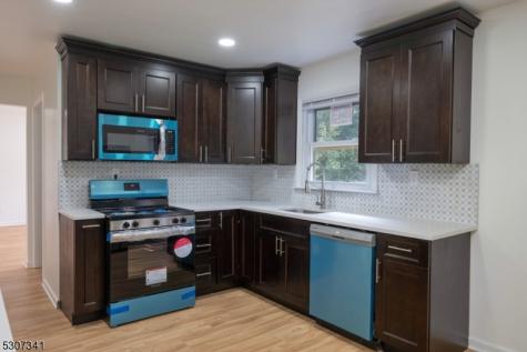 20 Whitewood Drive Parsippany-troy Hills NJ 07950
