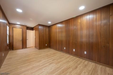 20 Whitewood Drive Parsippany-troy Hills NJ 07950