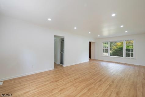 20 Whitewood Drive Parsippany-troy Hills NJ 07950